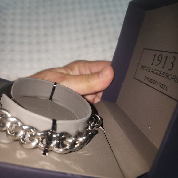 1913 NWT MENS STAINLESS STEEL AMERICAN FLAG CHAIN BRACELET - Picture 5 of 7